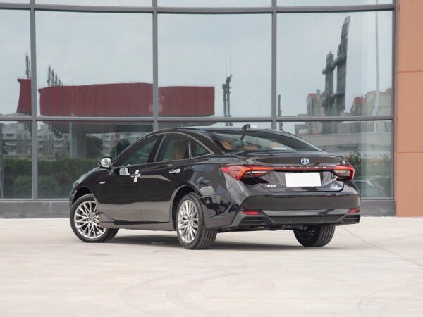 Avalon 2023 dual-engine 2.5L XLE Premium edition - Image 10