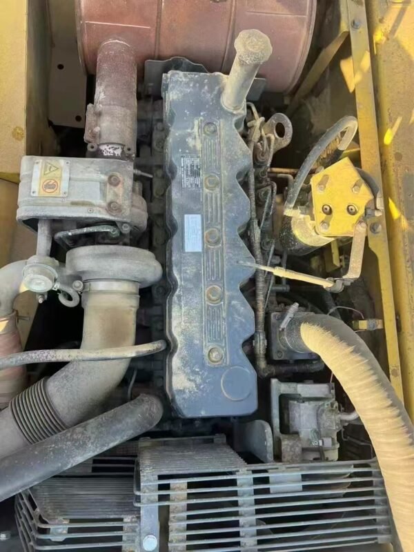 Premium Komatsu 240MO - Image 7