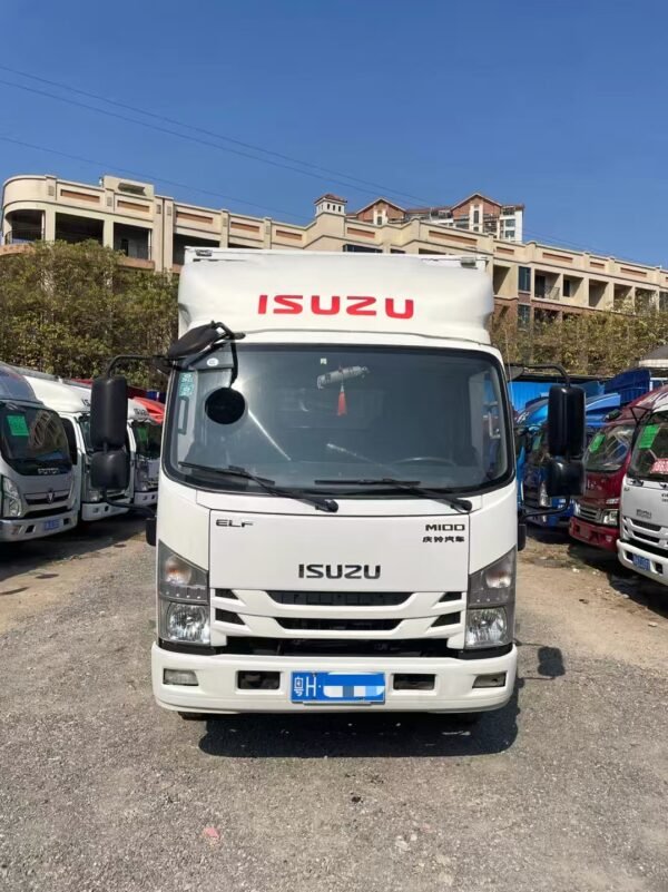 Second-hand box truck Isuzu M100 heavy-duty version - Image 3