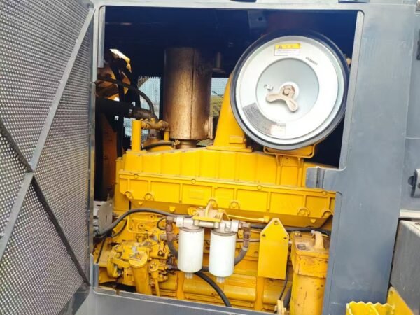 Second-hand Shantui SD13 bulldozer - Image 2