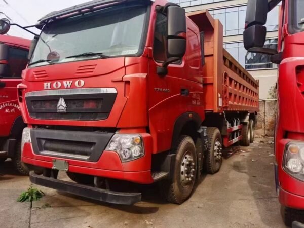 Special price for a brand new 371 horsepower self-unloading truck - Image 2