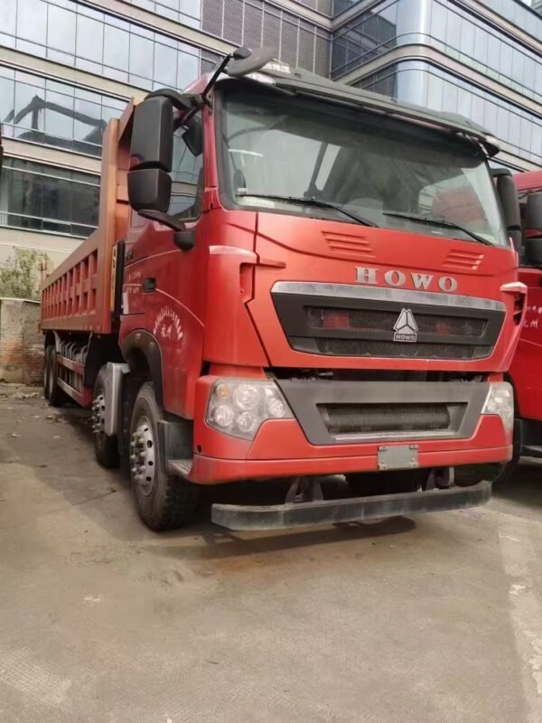 Special price for a brand new 371 horsepower self-unloading truck