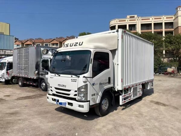 Second-hand box truck Isuzu KV100 - Image 5