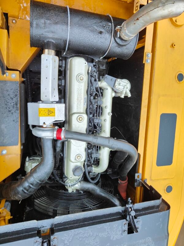 Reconditioned excavator Sany 235 - Image 7